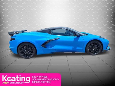 Used 2024 Chevrolet Corvette Stingray Premium Conv w/ Z51 Performance Package RWD image 4