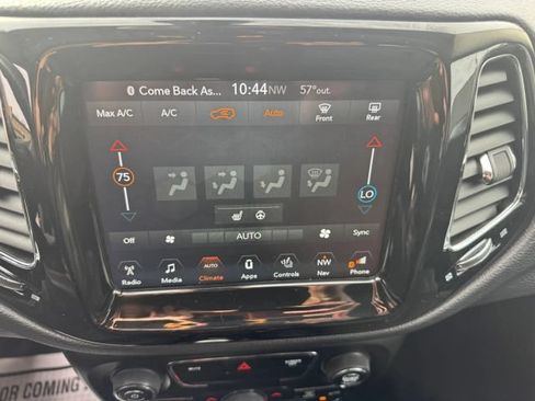 Used 2018 Jeep Compass Limited w/ Navigation Group AWD/4WD image 21