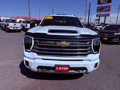 Used 2024 Chevrolet Silverado 3500 High Country AWD/4WD image 2