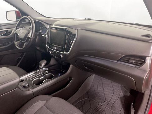 Used 2022 Chevrolet Traverse LT w/ Midnight/Sport Edition AWD/4WD image 29
