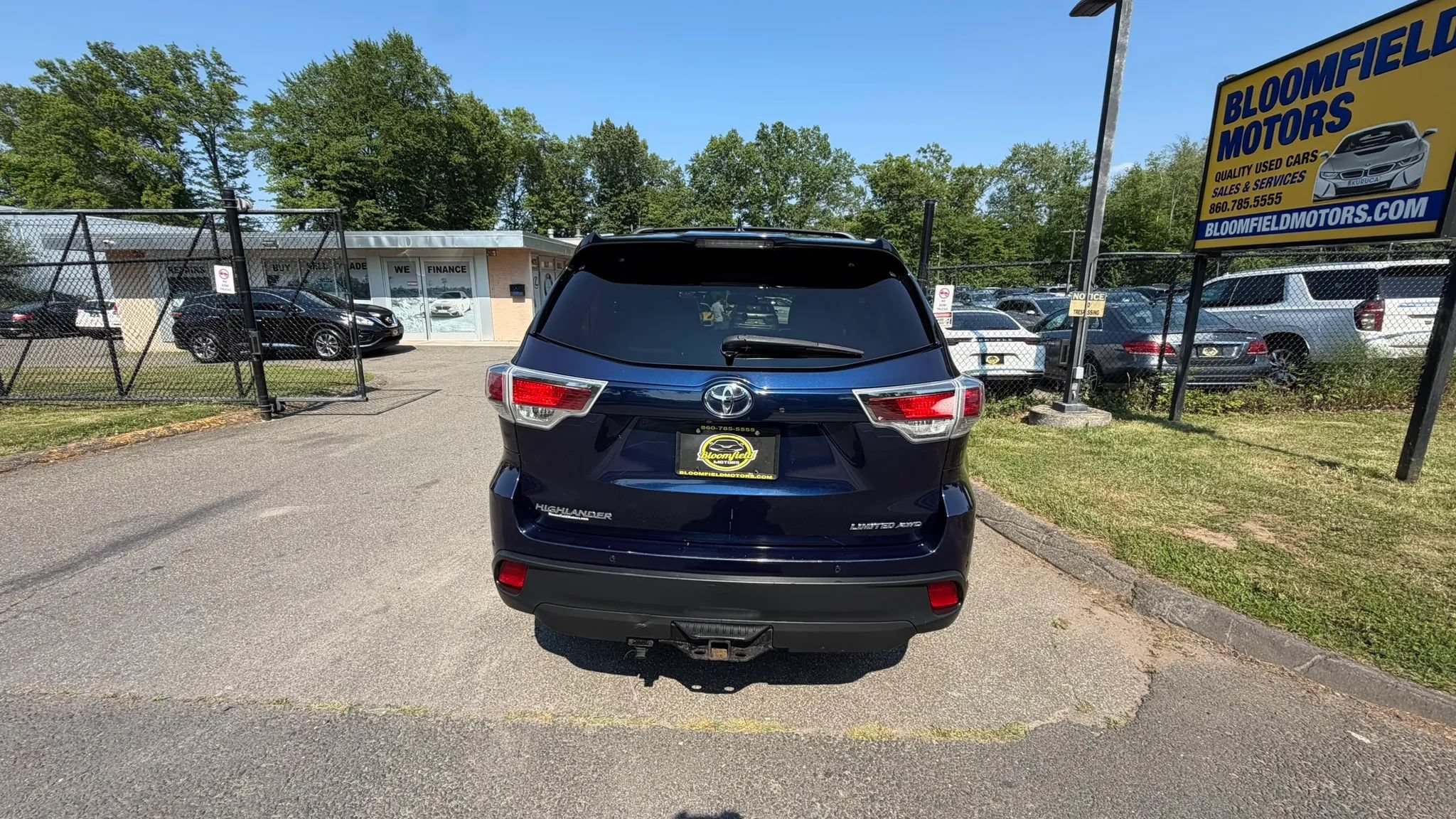 Used 2016 Toyota Highlander Limited AWD/4WD image 4