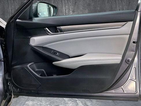 Used 2020 Honda Accord LX image 25