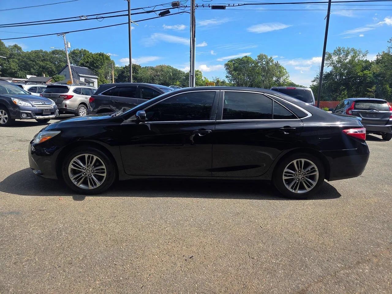 Used 2015 Toyota Camry SE FWD image 36
