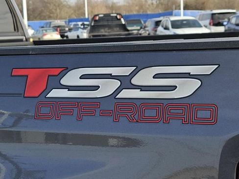 Used 2020 Toyota Tundra SR5 w/ SR5 Upgrade Package image 12