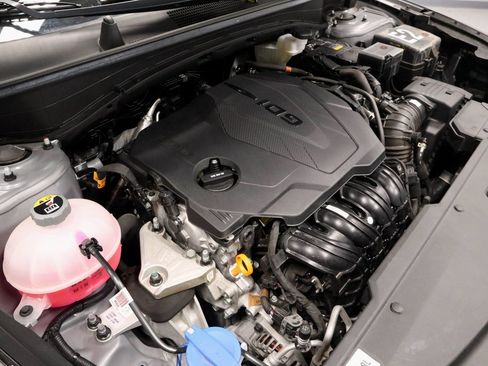 Used 2023 Kia Sportage LX image 18