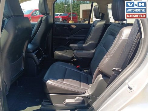 Used 2023 Lincoln Aviator Reserve AWD/4WD image 19