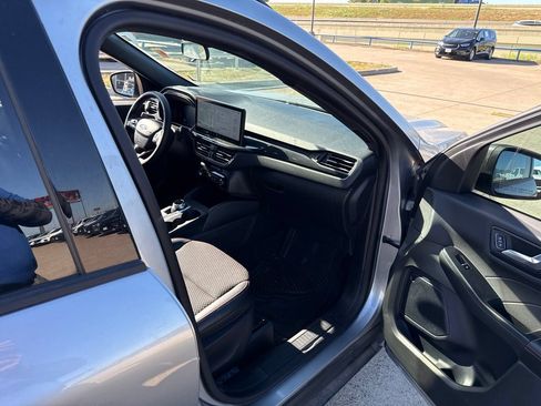 Used 2024 Ford Escape ST-Line w/ Tech Pack #1 FWD image 15