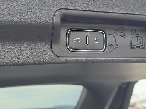 New 2026 Ford Explorer ST-Line w/ ST-Line Street Pack image 9