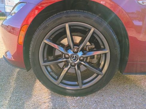 Used 2020 MAZDA MX-5 Miata RF Grand Touring RWD image 24