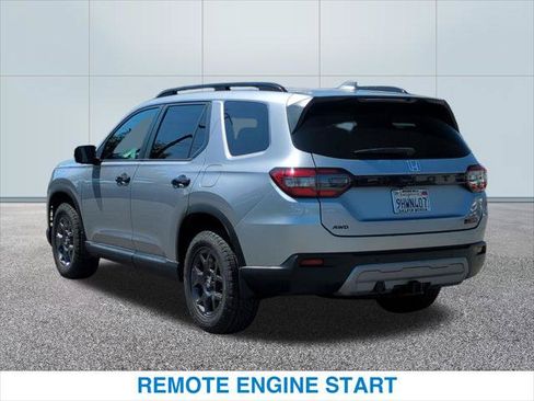 Certified 2023 Honda Pilot TrailSport image 9