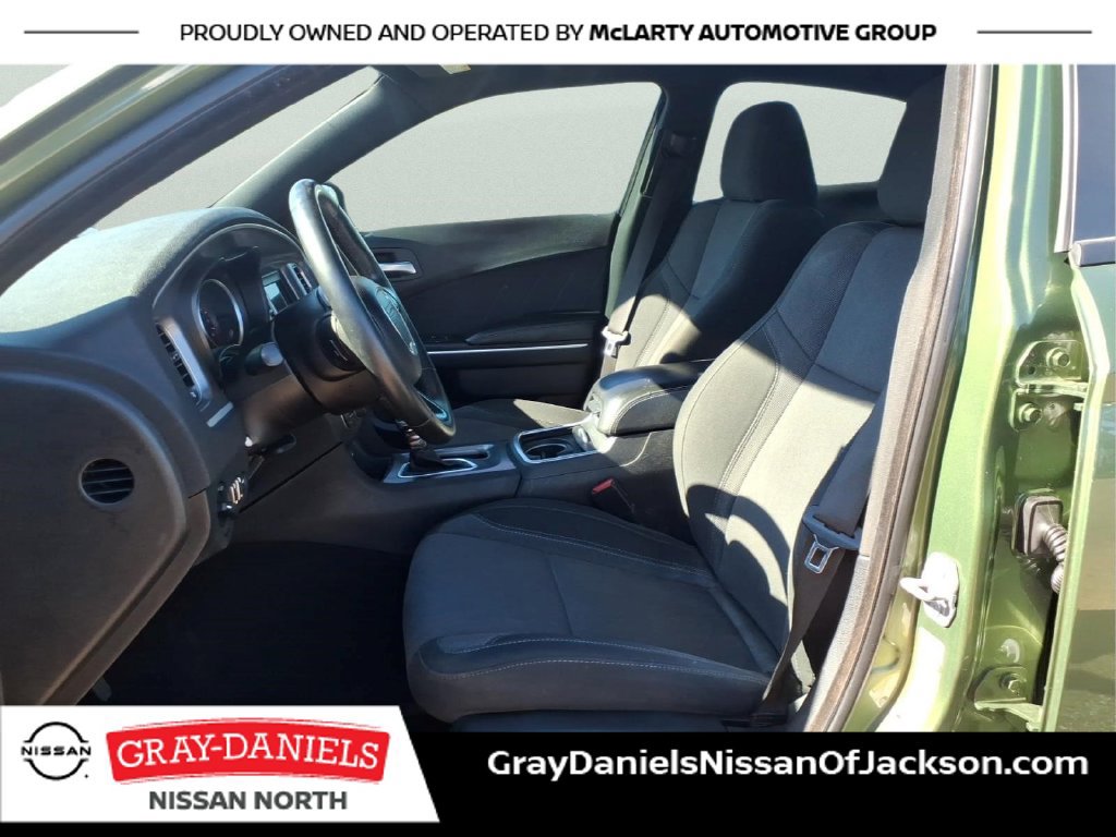 Used 2019 Dodge Charger SXT RWD image 23