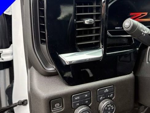 Used 2024 Chevrolet Silverado 1500 RST w/ Z71 Off-Road Package AWD/4WD image 14