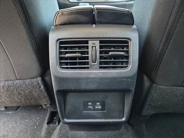 Used 2023 Nissan Rogue SV AWD/4WD image 16