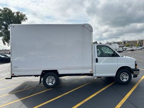 New 2024 Chevrolet Express 3500 w/ Power Convenience Package image 6