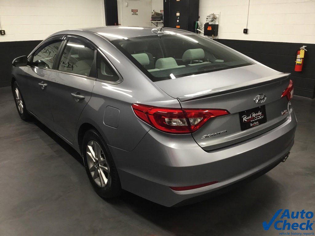 Used 2017 Hyundai Sonata SE FWD image 8