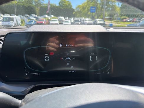 Used 2024 Kia Telluride S w/ S Sunroof Package AWD/4WD image 14