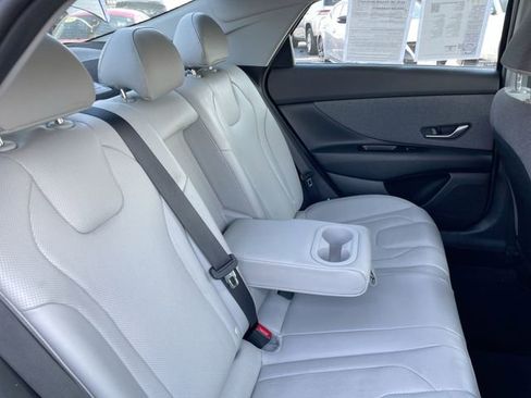 Used 2023 Hyundai Elantra Limited w/ Cargo Package image 15