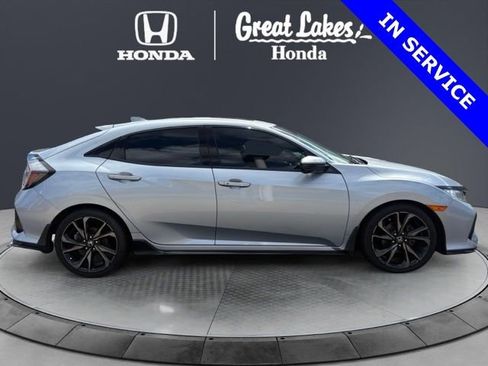 Used 2019 Honda Civic Sport Touring image 5