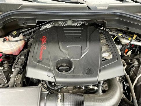 Used 2022 Alfa Romeo Stelvio Sprint AWD/4WD image 29