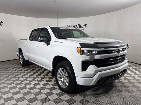 Used 2024 Chevrolet Silverado 1500 RST w/ Protection Package AWD/4WD image 4