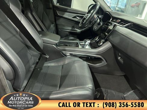 Used 2021 Jaguar F-PACE SVR AWD/4WD image 11
