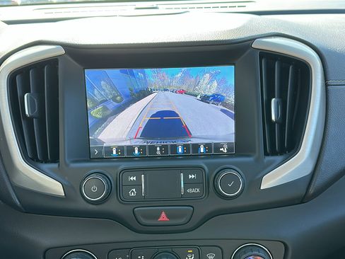 Used 2019 GMC Terrain Denali w/ Advanced Safety Package image 21