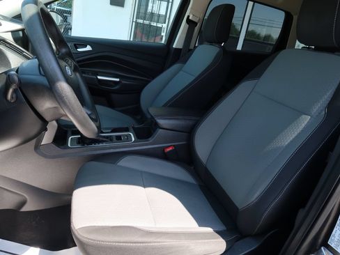 Used 2019 Ford Escape SE FWD image 5