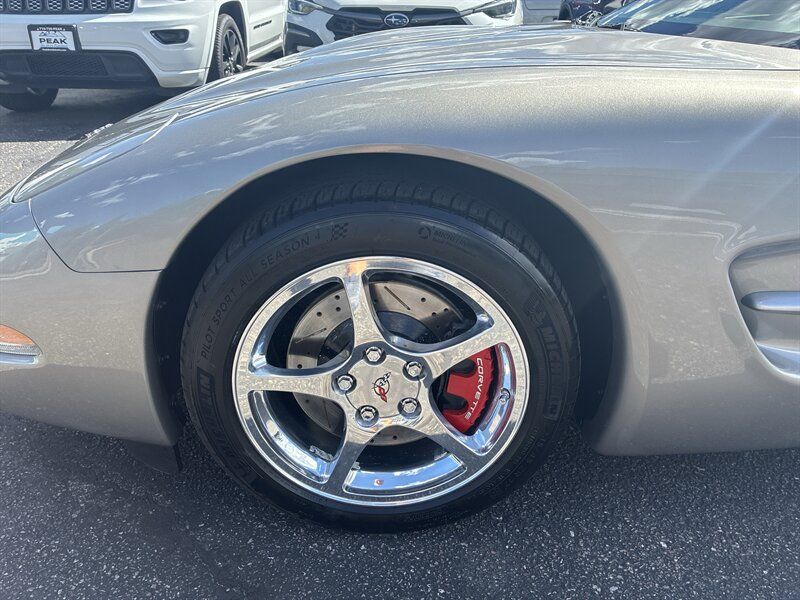 Used 2002 Chevrolet Corvette Convertible w/ Preferred Equipment Group2 RWD image 10