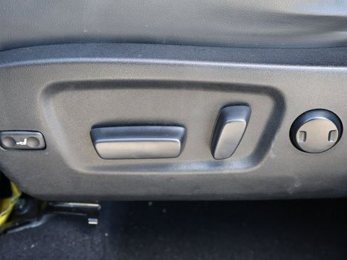 Used 2019 Toyota Highlander XLE image 15