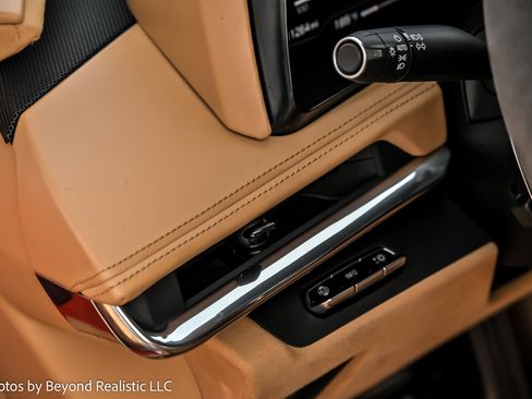 Used 2020 Chevrolet Corvette Stingray Premium Cpe w/ 3LT Preferred Equipment Group image 28