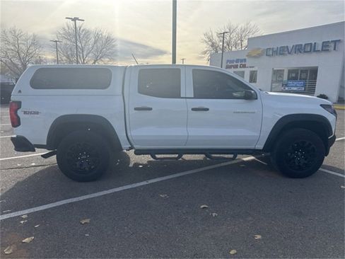 Certified 2024 Chevrolet Colorado Trail Boss w/ Advanced Trailering Package image 2