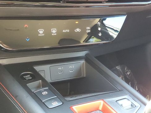 Certified 2025 Nissan Kicks SR FWD image 25