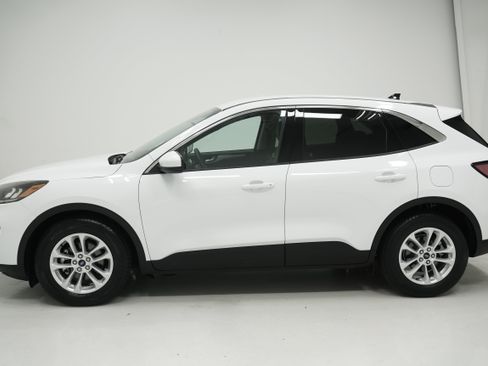 Used 2020 Ford Escape SE FWD image 7