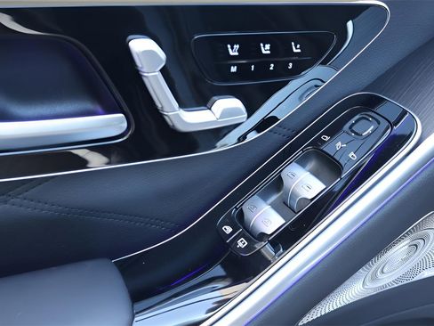 Used 2025 Mercedes-Benz S 63 AMG S image 13