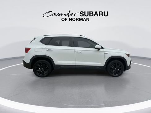 Used 2022 Volkswagen Taos SE image 9