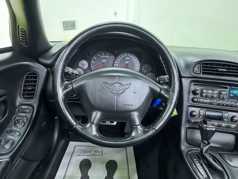 Used 2003 Chevrolet Corvette Convertible w/ Preferred Equipment Group1 image 18