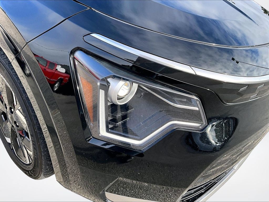 Used 2023 Kia Niro Wind FWD image 30