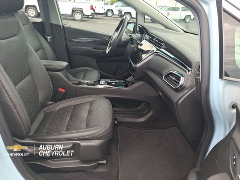 Used 2023 Chevrolet Bolt LT FWD image 22