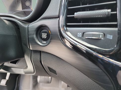 Certified 2021 Jeep Grand Cherokee Freedom Edition AWD/4WD image 19