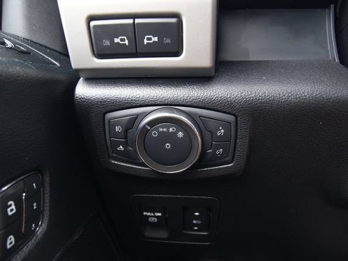 Used 2020 Ford F150 Lariat w/ Equipment Group 502A Luxury AWD/4WD image 22