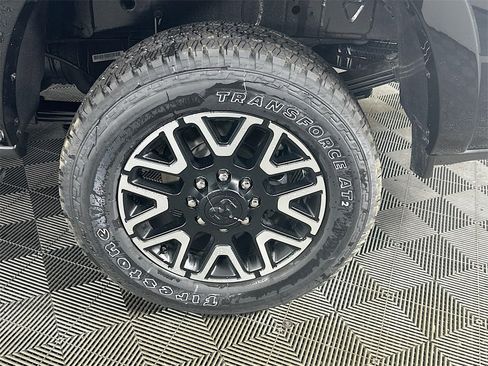 New 2025 RAM 3500 Limited w/ Towing Technology Group image 17