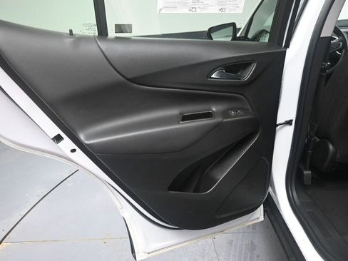 Used 2023 Chevrolet Equinox LT AWD/4WD image 23