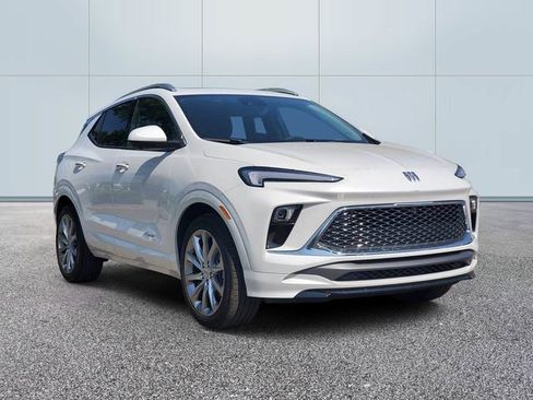 Used 2024 Buick Encore GX Avenir w/ Avenir Technology Package FWD image 3