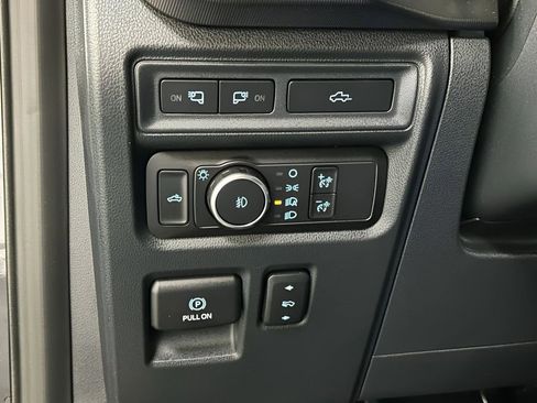 Certified 2022 Ford F150 Platinum w/ Max Trailer Tow Package image 26