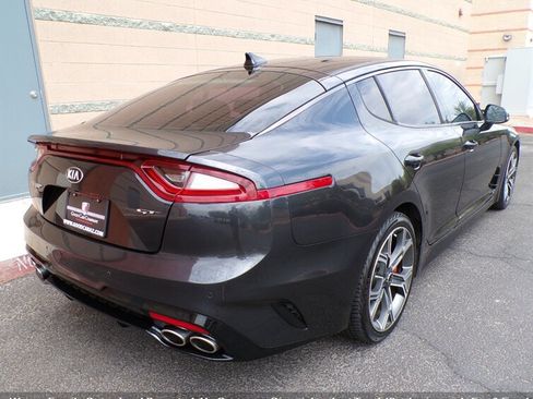 Used 2018 Kia Stinger GT RWD image 6