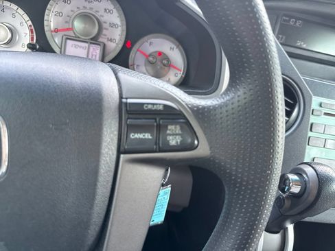 Used 2011 Honda Pilot EX image 16