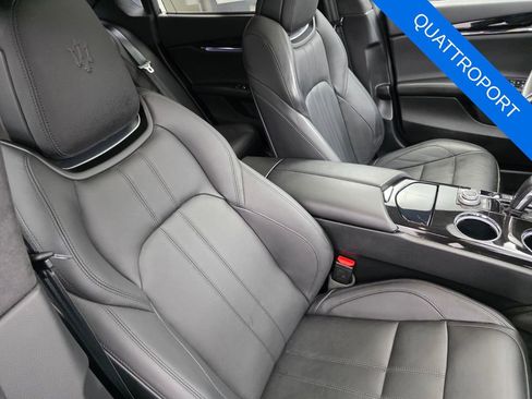 Used 2022 Maserati Quattroporte GT RWD image 28