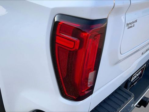 Used 2020 GMC Sierra 1500 SLT w/ SLT Premium Plus Package RWD image 26