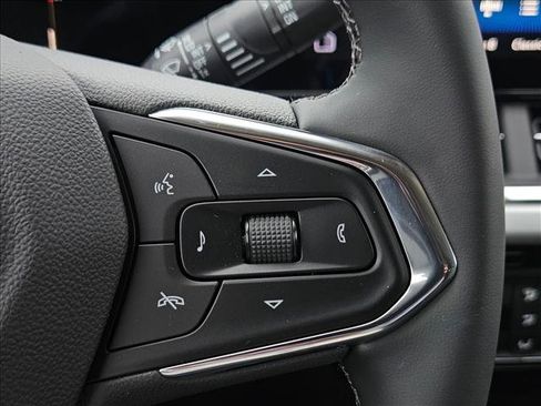 New 2026 Chevrolet Trax LT w/ Driver Confidence Package image 13