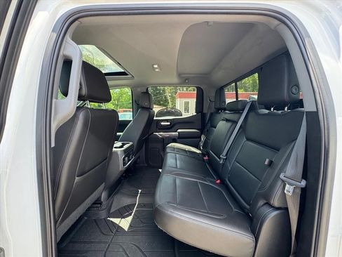 Used 2019 Chevrolet Silverado 1500 LTZ w/ LTZ Premium Package AWD/4WD image 12